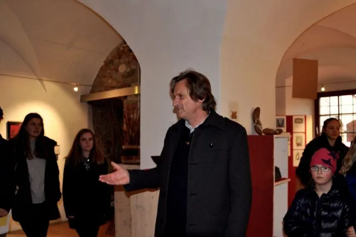Direktor Wilhelm Pichler erklärte einige der besonderen Exponate.