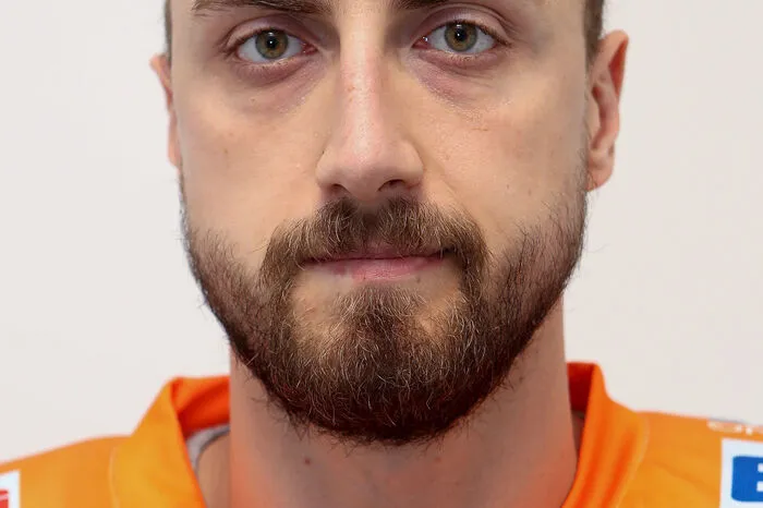 Name: Matt Pelech (CAN)Position: VerteidigerLetzter Verein: Schwenningen (GER)