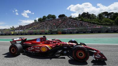Charles Leclerc dominierte am Freitag in der „Ferrari-Heimat“ Imola