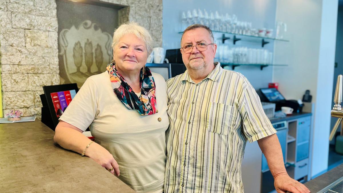 Ein eingespieltes Team: Ilse Orlitsch mit ihrem Mann Gerald Orlitsch in ihrem Café in Eibiswald