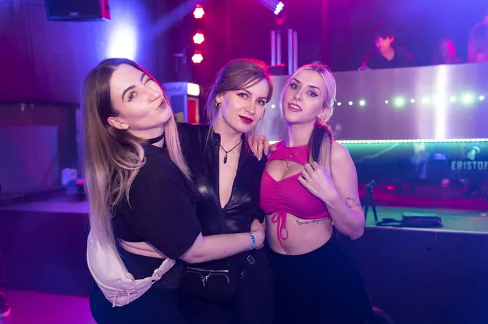 ... Fans von K-Pop Fan, Anime Addict oder Cosplayer feierten gemeinsam die Musik ihrer Lieblingsstars.