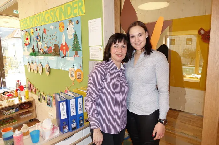 Leiterin Stefanie Moisi und Esther Ostermann (beide vom Hilfswerk) betreuen die Kleinkinder von null bis drei Jahren.