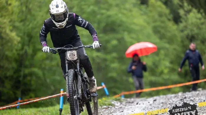 Benjamin Kowald aus Hofstätten an der Raab geht bei der Downhill-EM in Sofia an den Start