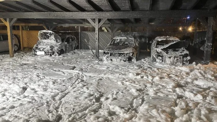 Bei dem Feuer entstand ein Schaden von über 100.000 Euro.