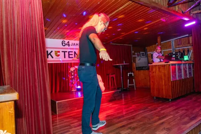 Mit einem abwechslungsreichen Musikmix hielt sich die Tanzfläche bis in die frühen Morgenstunden gut gefüllt