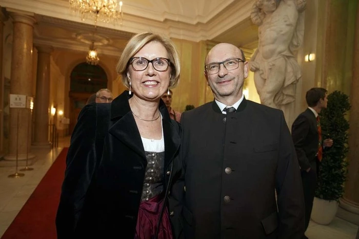 Rechnungshofpräsidentin Margot Kraker mit ihrem Mann Norbert