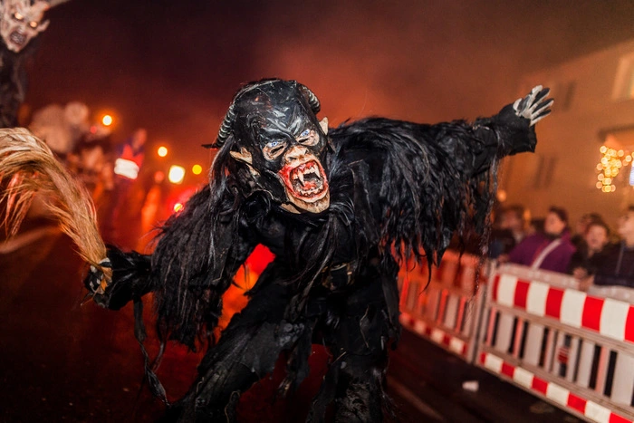 Die Perchtengruppe "Fire Devils"konnte rund 180 Perchten zum schaurig schönen Lauf begrüßen.