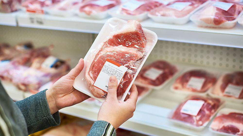 Kritik an Supermarkt-Billigfleisch: 254 Aktionsangebote im Monat