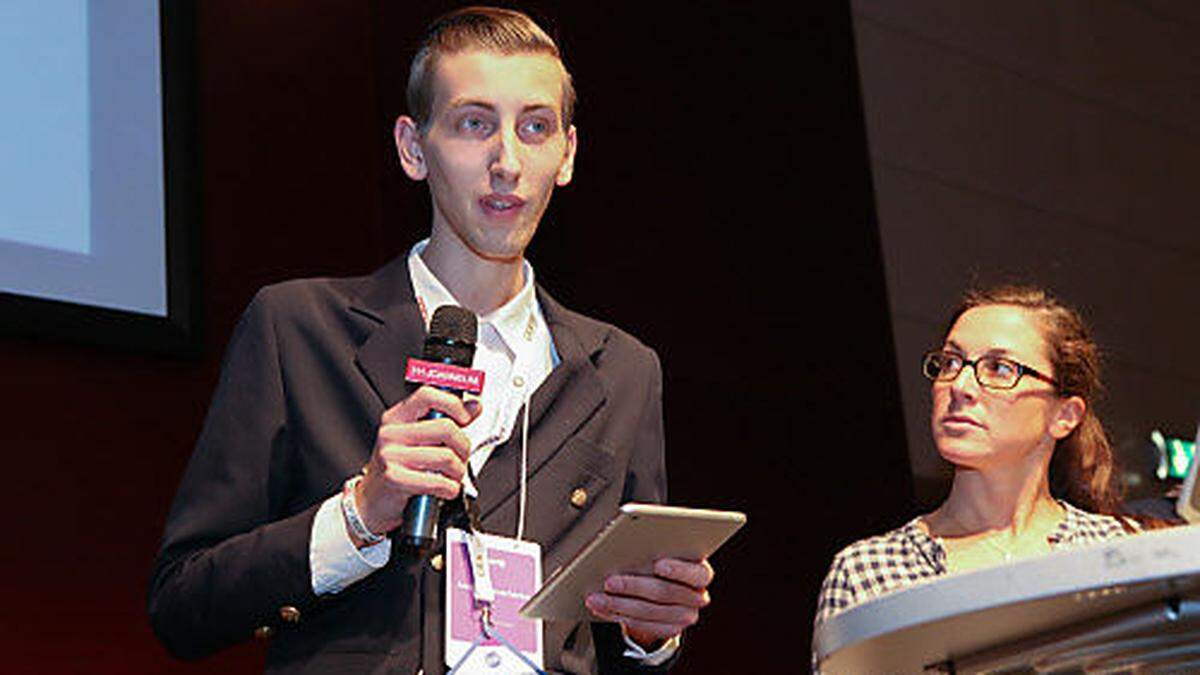 Anton aus der Ukraine hat einen Roboteranzug für Menschen mit Behinderung entwickelt