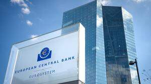 Aktuell taxieren Investoren am Finanzmarkt die Wahrscheinlichkeit mit 64 Prozent, dass die EZB auf ihrer nächsten Zinssitzung am 6. Juni die Zinsen erstmals wieder nach unten setzt