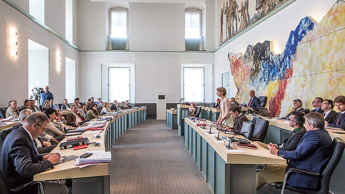 Fast drei Stunden lang wurde im Landtag über die Mindestsicherung debattiert (Archivbild)