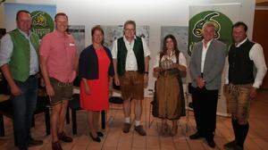 Die Spartenvertreter der Steirischen Ölspur mit Obmann Bürgermeister Josef Waltl und Geschäftsführerin Doris Gillich
