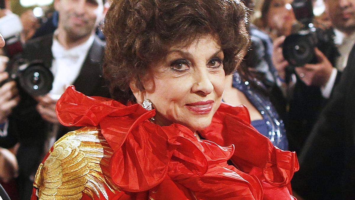 Italienische Schauspiellegende Gina Lollobrigida, hier 2013 auf dem opernball in Wien