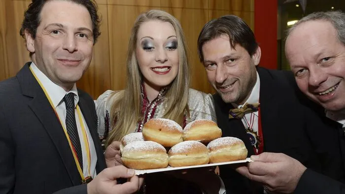 Gelungene Premiere der Spittaler Faschingsgilde im Stadtsaal: Volles Haus, beste Stimmung und Abordnungen der Gilden aus Althofen und Bad St. Leonhard, die zugeben mussten: Der Spittaler Fasching ist heuer er so gut, wie schon lange nicht mehr.