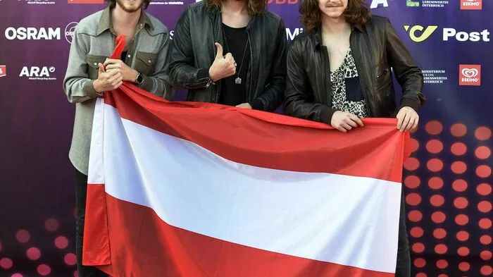 Die Eröffnungszeremonie zur Song-Contest-Woche 2015 hat begonnen. Im Bild: "The Makemakes", die für Österreich an der Start gehen.