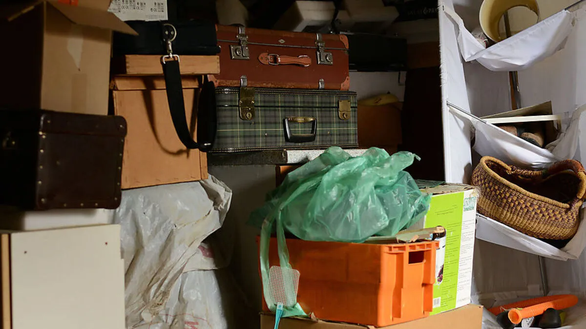 Zahlreiche Entrümpelungsunternehmen führen kein Impressum – nur Nummern oder Adressen existieren