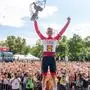 Gregor Mühlberger brachte das Trikot des Gesamtsiegers der Tour of Austria ins Ziel