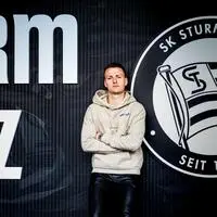 Dimitri Lavalee wird auch in der kommenden Saison beim SK Sturm verteidigen