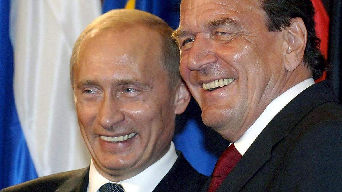 Ziemlich beste Freunde: Wladimir Putin und Gerhard Schröder