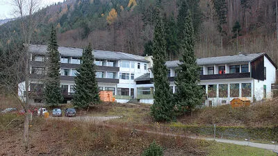 In der Nacht auf Donnerstag kamen die ersten Asylwerber im Kriegsblindenheim in Ossiach an