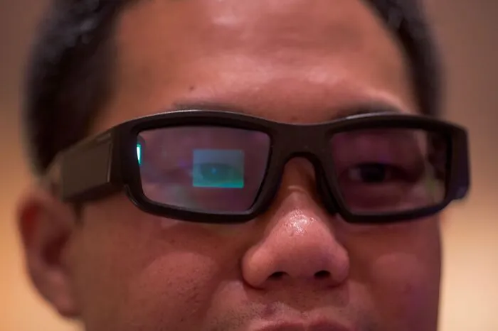 Seit Jahren stellt Vuzix Augmented-Reality-Brillen her. Das aktuelle Modell wurde bei der CES präsentiert, es hat Amazons Alexa an Bord.
