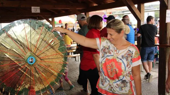 Nach der wetterbedingten Verschiebung konnte am Wochenende das beliebte Spiele- und Familienfest am alten Sportplatz in der Marktgemeinde Ligist bei sommerlichen Temperaturen und strahlend blauem Himmel durchgeführt werden.