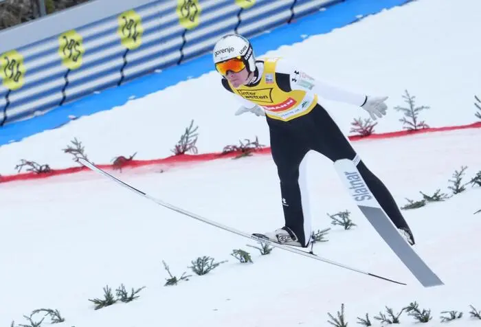 Er flog und flog und flog ... Domen Prevc