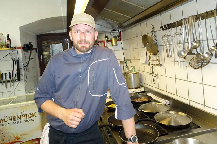 Küchenchef für einen Tag war Tim Strasser.