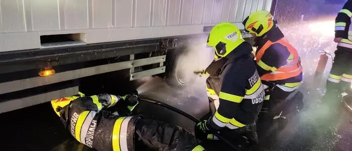 Die Feuerwehr löschte die Bremsen