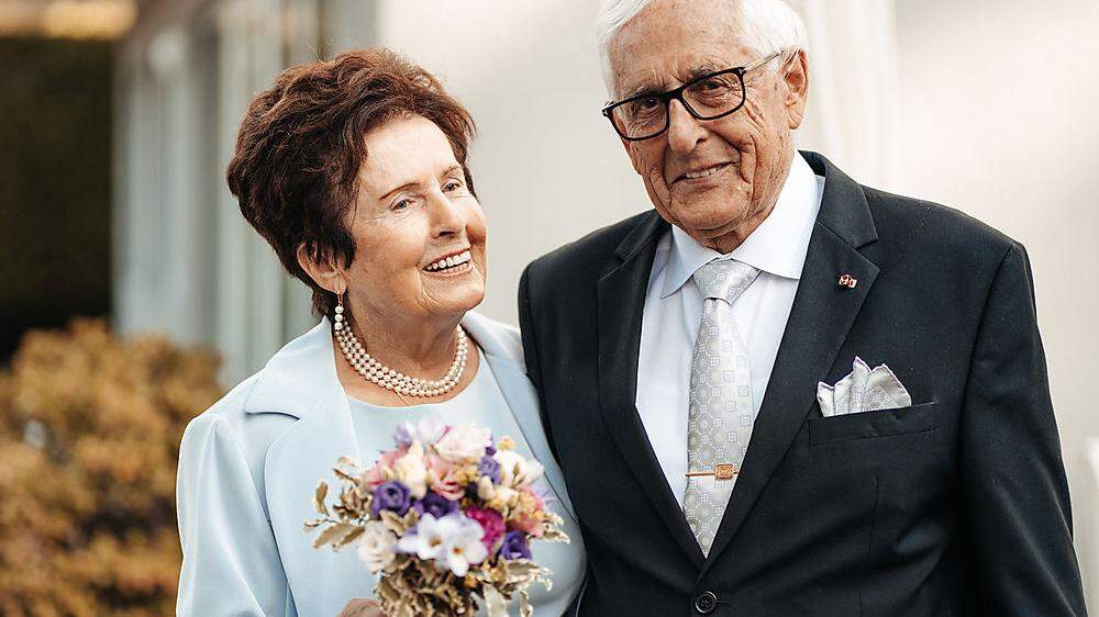 Martha und Nikolaus Lanner, Altbürgermeister von Maria Wörth, erneuerten zum vierten Mal ihr Eheversprechen am Wörthersee