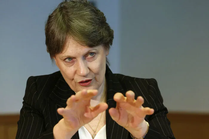 Auch sie gilt als Top-Favoritin: Clark, studierte Politologin, war von 1999 bis 2008 Premierministerin Neuseelands und verfolgte eine Politik der Renationalisierung der vernachlässigten Infrakstruktur. Seit 2009 leitet sie das Entwicklungsprogramms der Vereinten Nationen (UNDP).