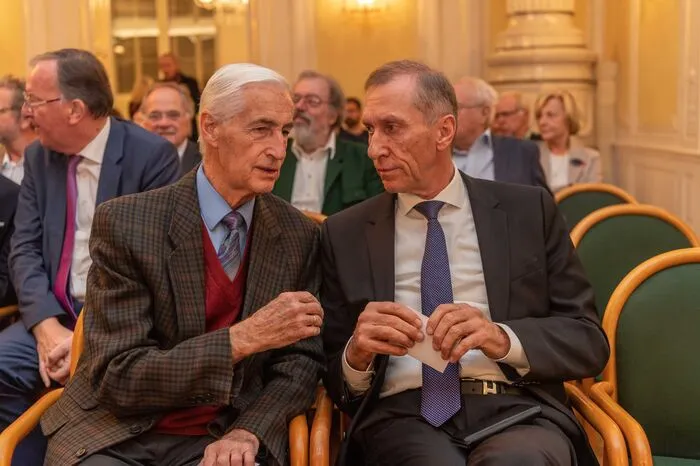 Alt-Bürgermeister Alfred Stingl mit Arbeiterkammer-Chef Josef Pesserl