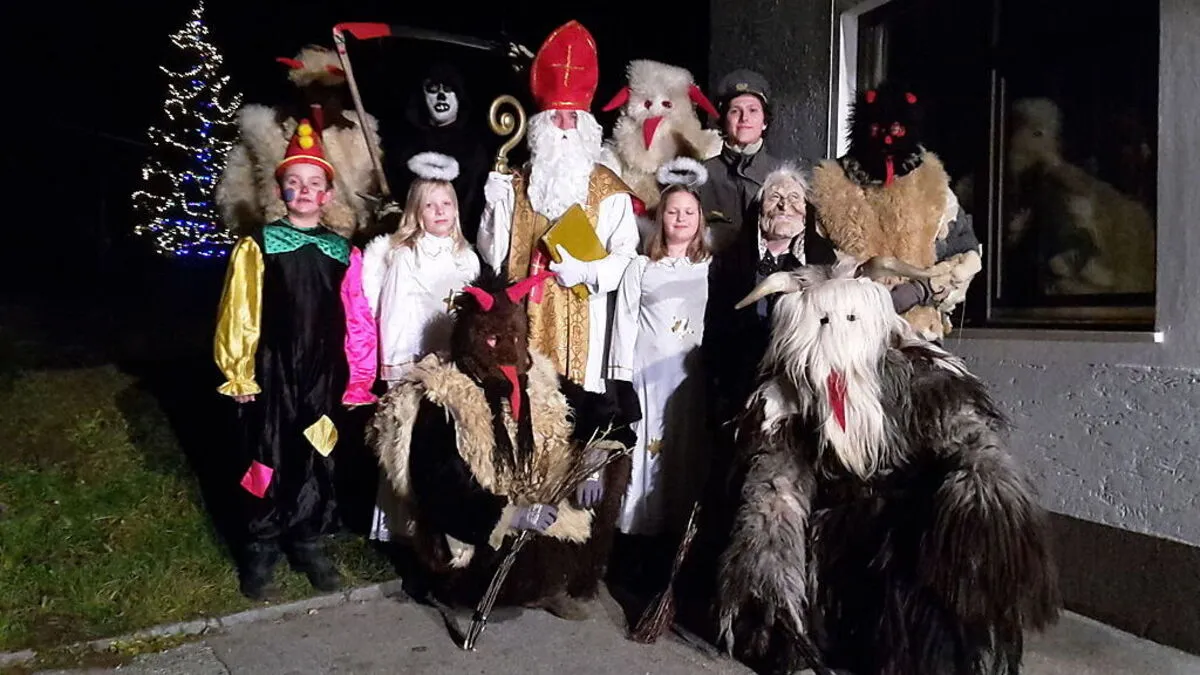 Nikolo mit seinem Gefolge in Gattersdorf