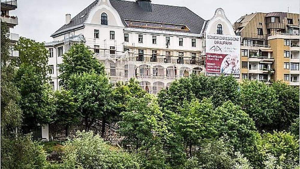 Bis August sollen die Umbauarbeiten der ehemaligen Dependance Hotel Mosser abgeschlossen sein