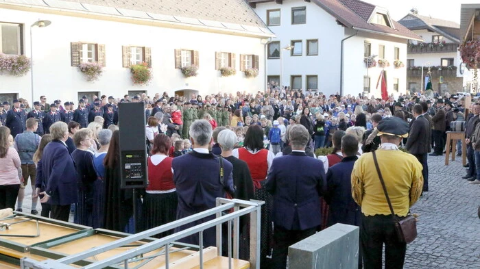 Darauf haben nicht nur die Guttaringer voller Sehnsucht gewartet: Nach zwei Jahren Pandemie-Pause wurde am Wochenende wieder zu den 477. Guttaringer Krämermärkten geladen.