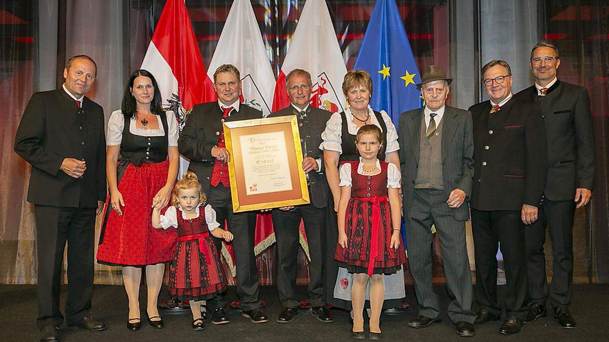 Die Familie Steiner, vulgo Pettauer, aus Matrei darf den Titel Erbhof führen