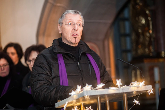 Der Reinerlös des Abends kommt der Caritas-Aktion "Mütter in Not" zugute. 