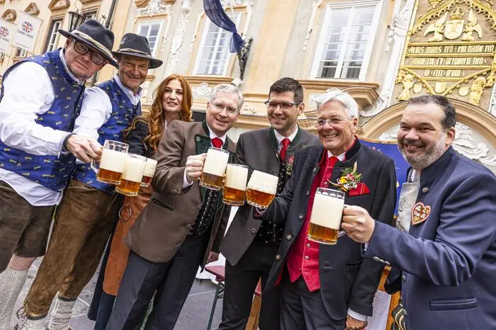 Prost! Und viel Spaß am Wiesenmarkt!