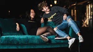 Erhältlich sind die Stücke im Schlafraum am Alten Platz