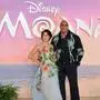 Auli’i Cravalho und Dwayne Johnson bei der Moana 2 Premiere in England