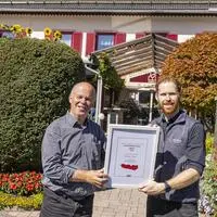 Hanzi und Marko Ogris freuten sich 2021 über ihren Sieg bei der Platzwahl der Kleinen Zeitung