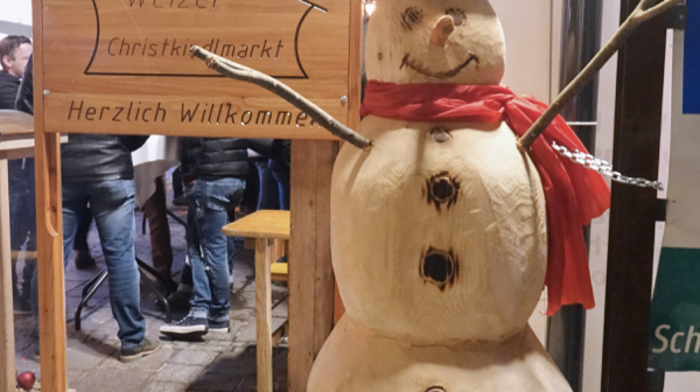 An allen vier Adventsamstagen findet der Weizer Christkindlmarkt rund um den Südtirolerplatz statt.