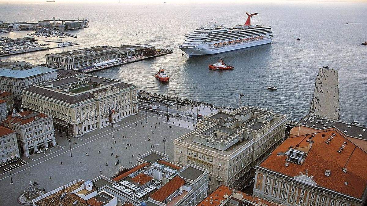 Hafen Triest