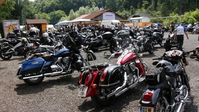 Beim sechsten großen Steiner Bikertreffen auf dem Stonebreakergelände am letzten Wochenende begrüßte Präsident Jeff Leitgeb eine Vielzahl begeisterter Bikerfreunde aus ganz Österreich.