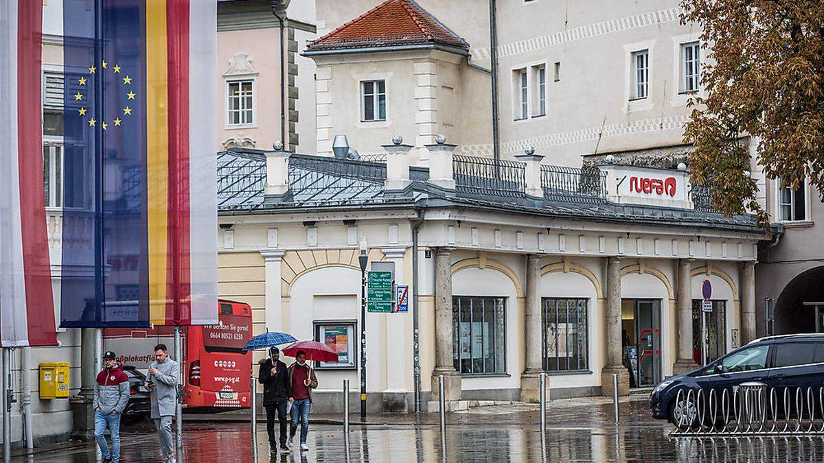 Für einen jährlichen Baurechtszins von 15.000 Euro darf das Gebäude aufgestockt werden