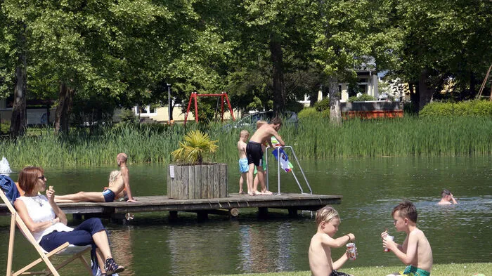 Das Schlossbad Burgau bietet allen "Badehungrigen" eine wunderschön gepflegte Badelandschaft...