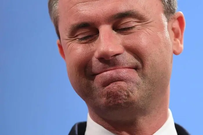  "Mein Kater Robi freut sich schon auf die Mäuse im Keller der Hofburg." - Es wurde hingegen Norbert Hofer und der dachte schon an sein Haustier in der Präsidentschaftskanzlei.