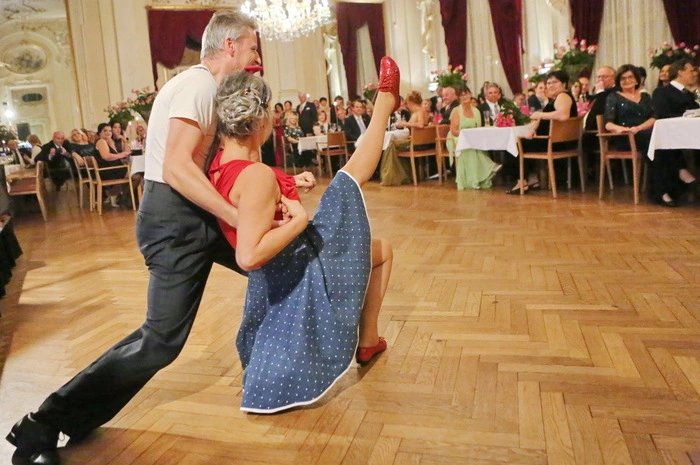 Der Reinerlös des Balles geht an das Frauenkrebshilfe-Zentrum Bad Gleichenberg.