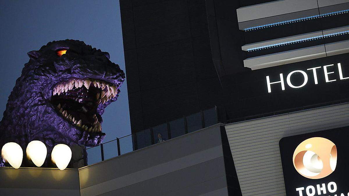 JAPAN GODZILLA HOTEL