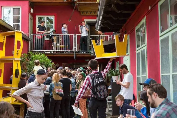 Zum dritten Mal findet das Bankerlfest statt, diesmal in der Klosterwiesgasse 14.